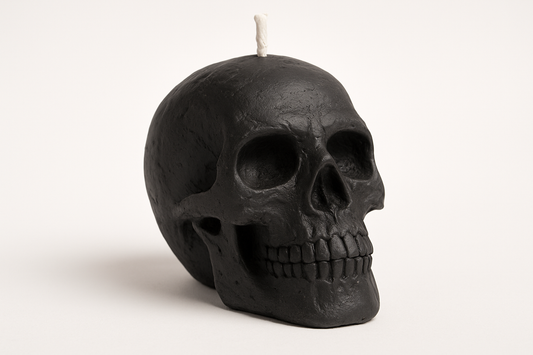 Handgemachte Totenkopf-Kerzen „Gothic Collection" – Detailreiche Sojawachs-Kerzen für Halloween & Gothic-Liebhaber