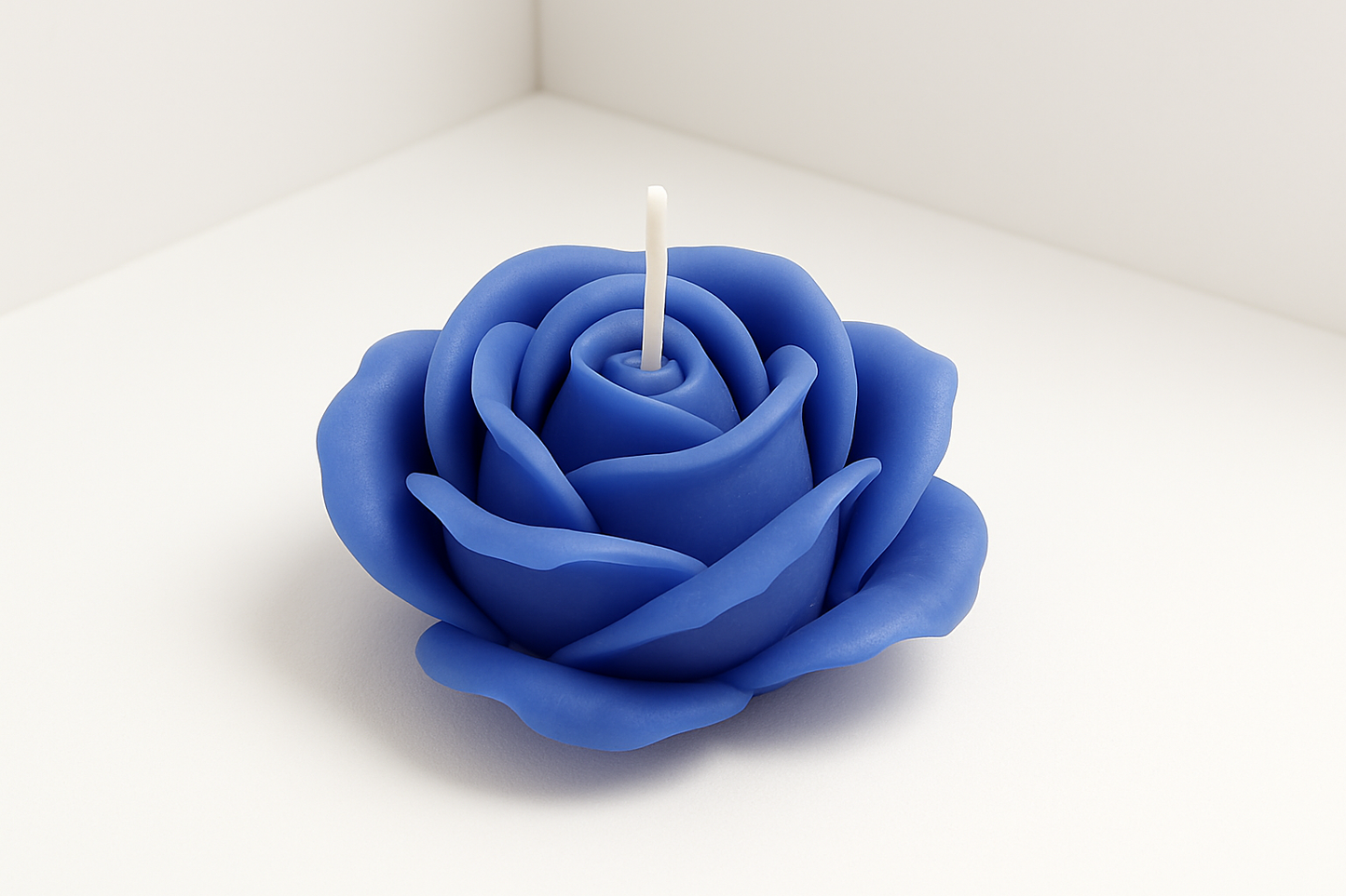 Blaue Rosen-Kerze