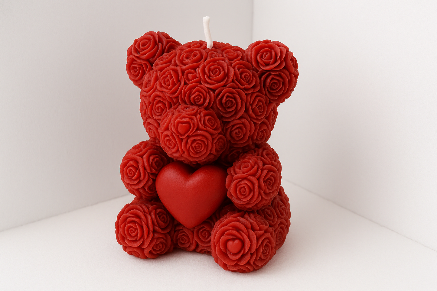 Handgemachte Rosen-Bären-Kerzen „Teddy Love Collection" – Romantische Sojawachs-Kerzen in süßer Bärenform
