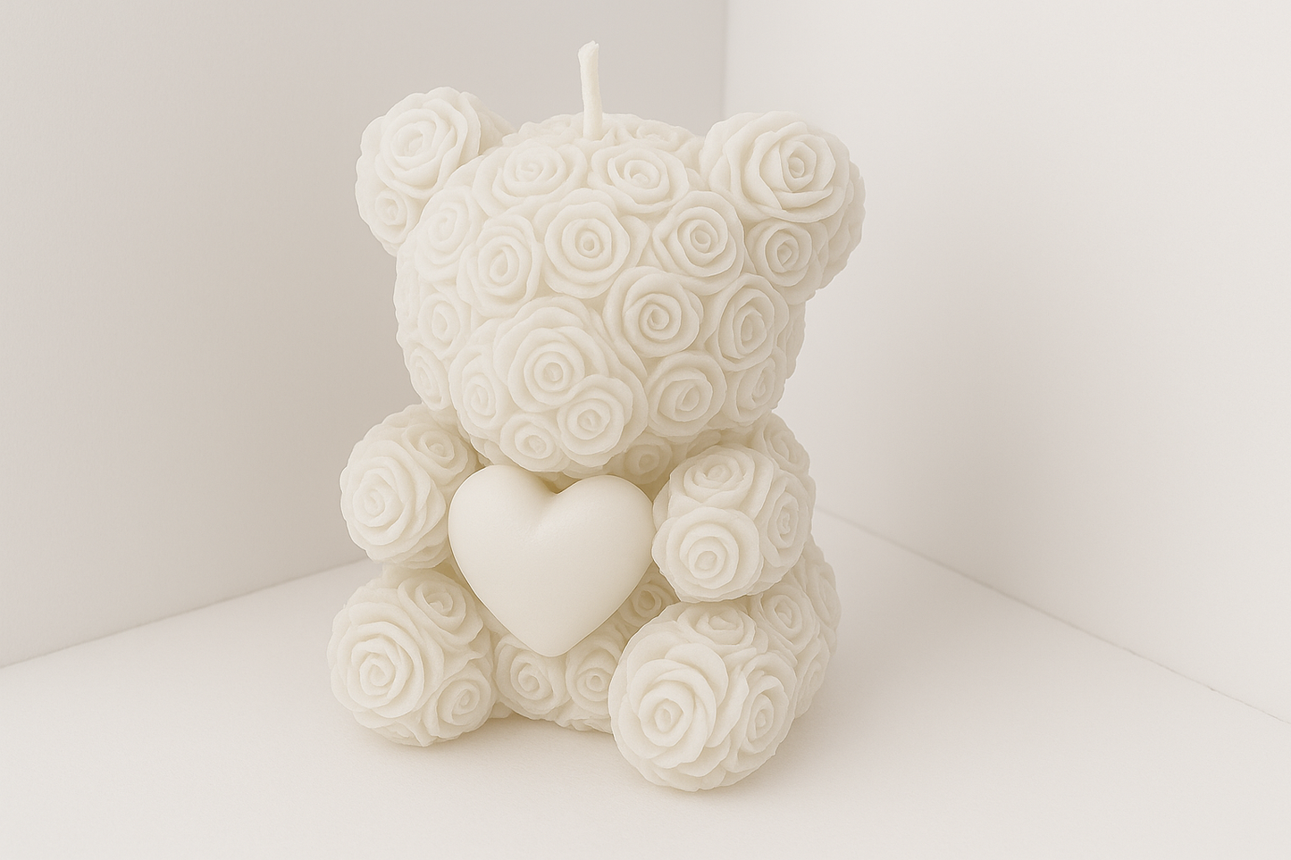 Handgemachte Rosen-Bären-Kerzen „Teddy Love Collection" – Romantische Sojawachs-Kerzen in süßer Bärenform