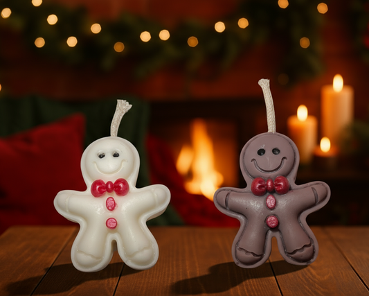 Handgemachte Sojawachs-Kerze „Lebkuchenmännchen" – Weihnachtsdeko